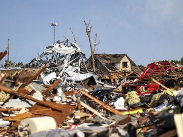 Tornado destructivo golpea Perryton en Texas; deja 3 muertos y devastación