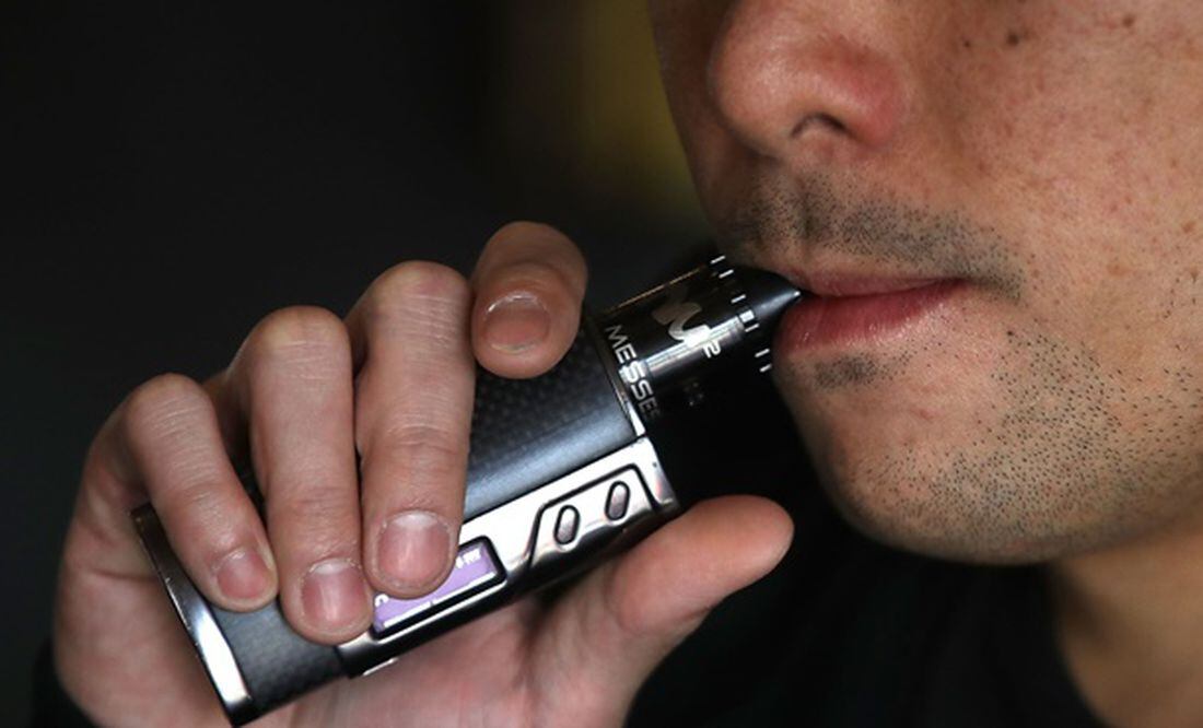 El estado de Nueva York prohíbe los cigarrillos electrónicos de sabores